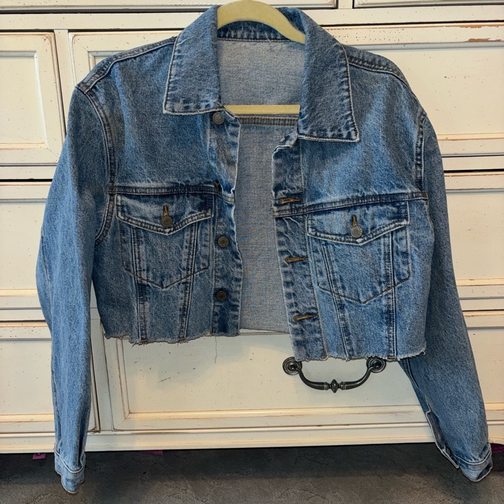 Brandy Melville Denim Cropped Jacket